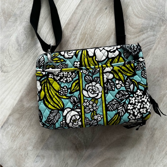 Vera Bradley hardshell tablet or laptop case in the “Island Blooms" pattern - Picture 2 of 4